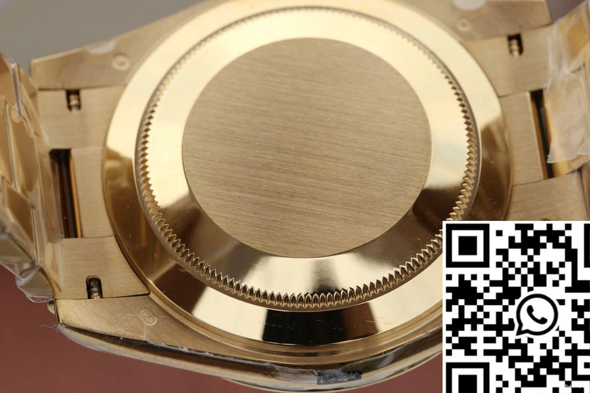 Factory EW M228238-0008 Silver Day-Date Dial Rolex 0228